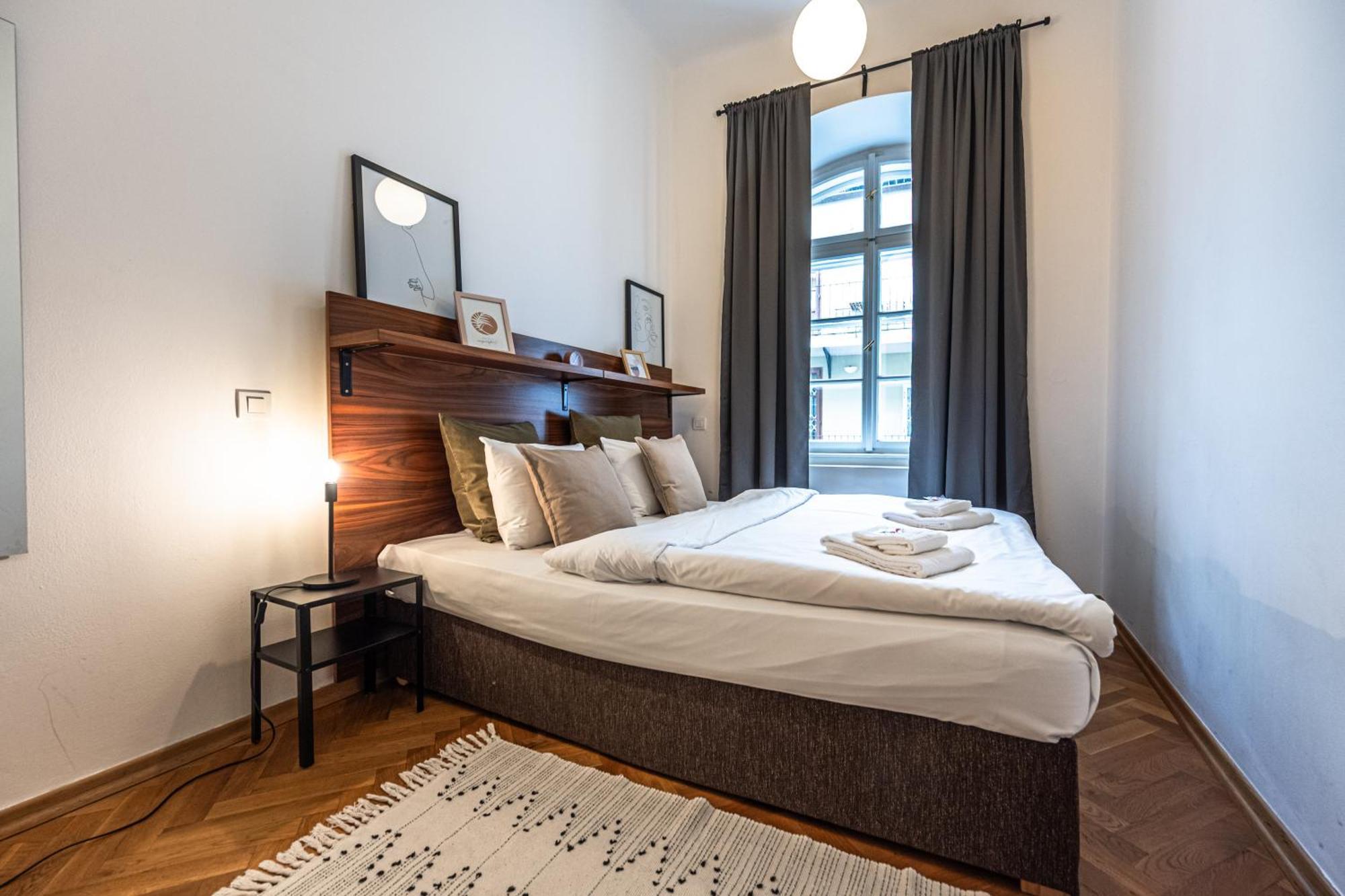 Charles Apartments In Old Town ปราก ภายนอก รูปภาพ