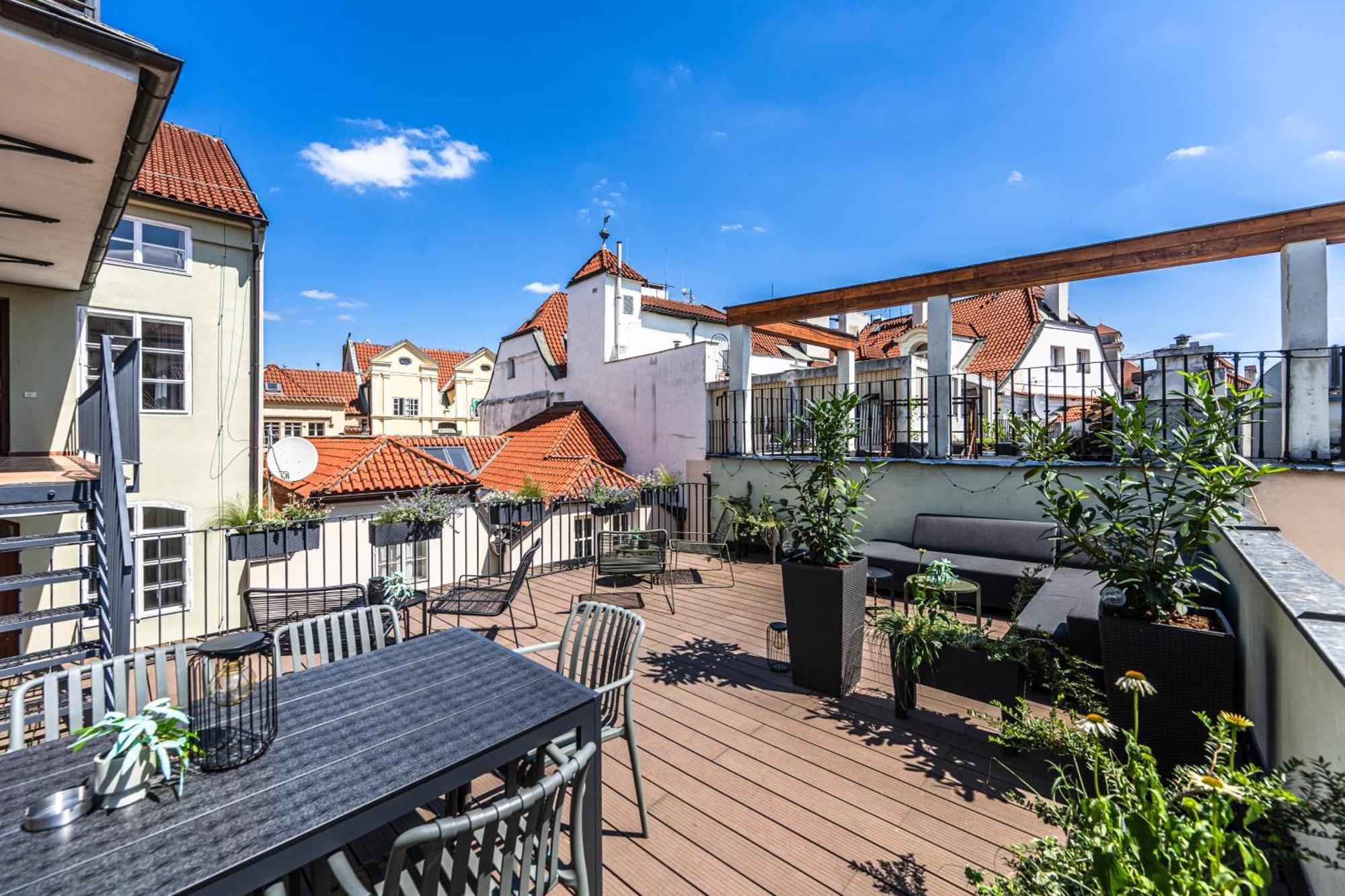 Charles Apartments In Old Town ปราก ภายนอก รูปภาพ